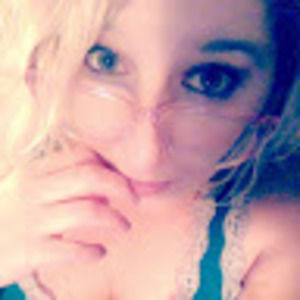 Meet your Posher, Cora